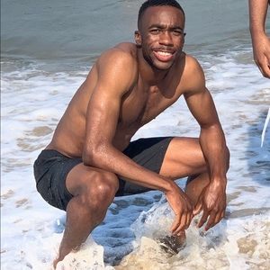 Meet your Posher, Kam